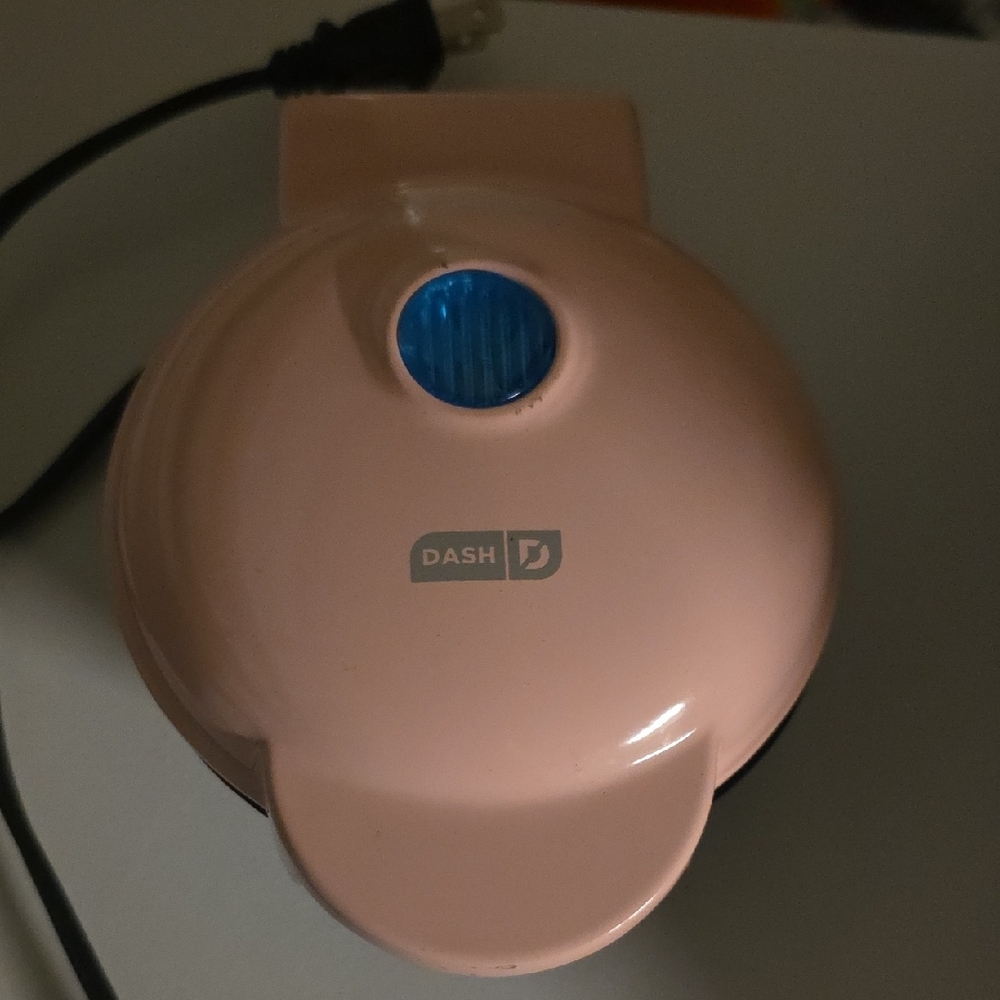 Ash Black Mini Waffle Maker